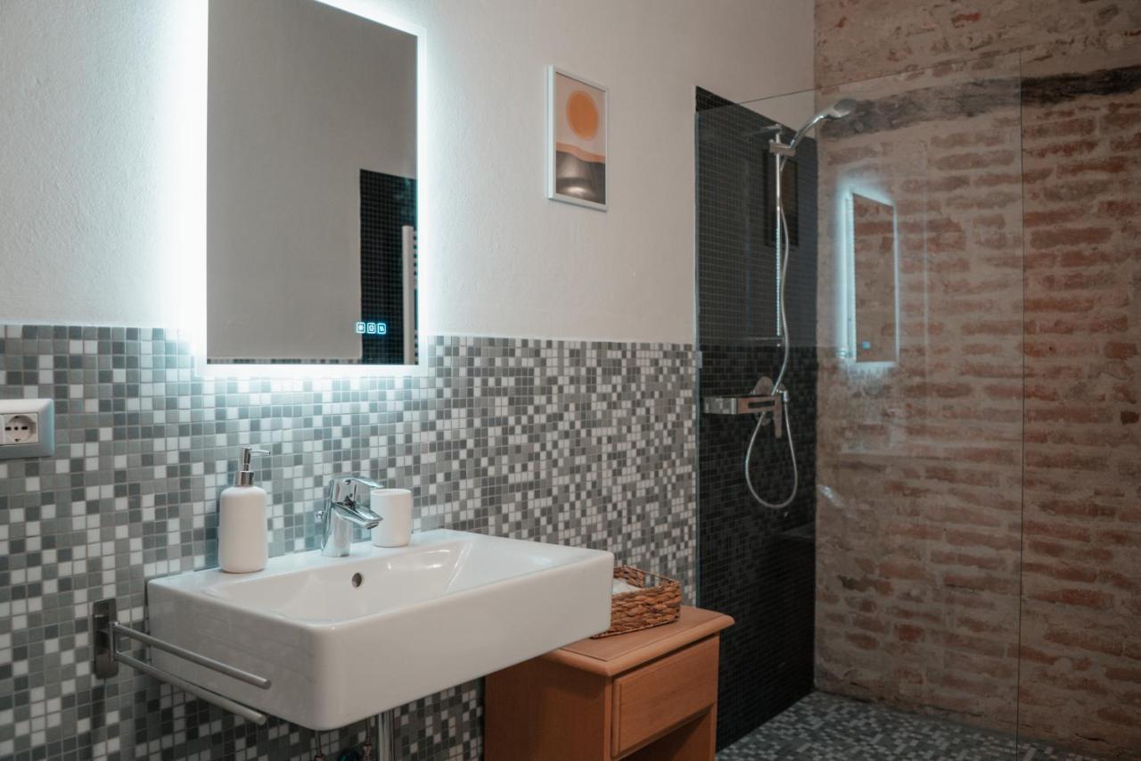 Апартаменты Centro Storico Recinto Dei Nobili 2-Private Parking Асти Экстерьер фото