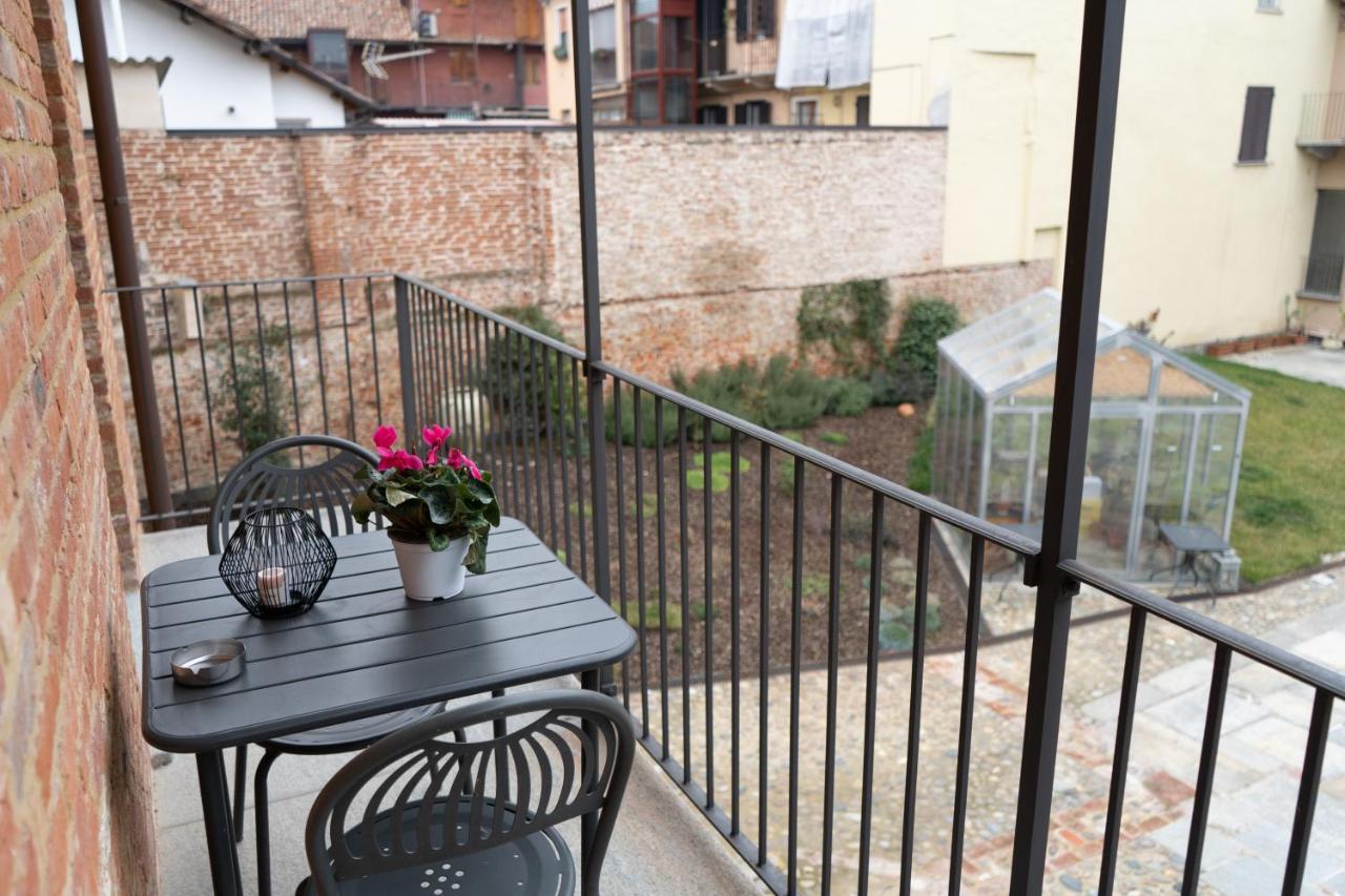 Апартаменты Centro Storico Recinto Dei Nobili 2-Private Parking Асти Экстерьер фото